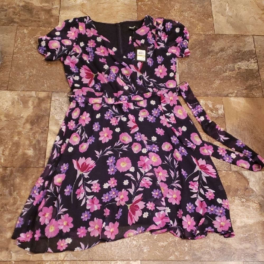 DKNY 14 Dress Blue Purple Pink Floral Short Sleeve